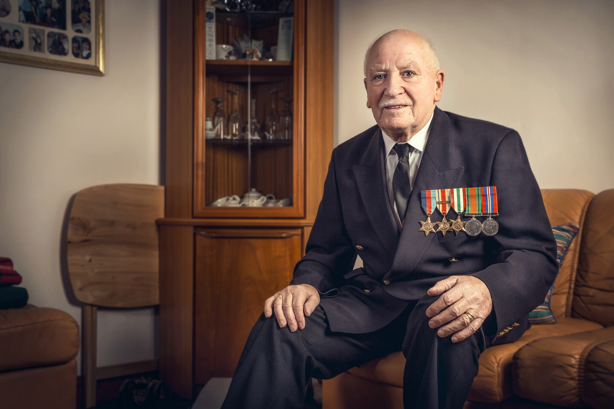 Portrait of Harry Klar, Scottish WW2 veteran, photographed in Livingston by Pavel Tamm